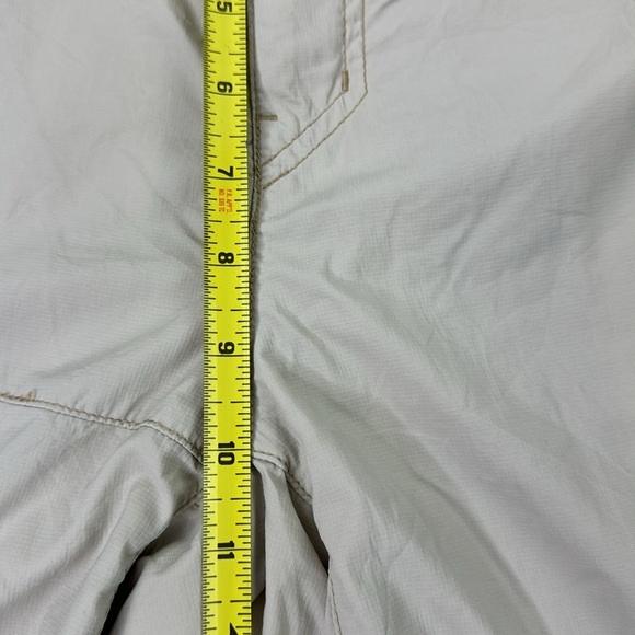 Columbia Men's lightweight beige outdoor hiking fishing shorts - Picture 9 of 11